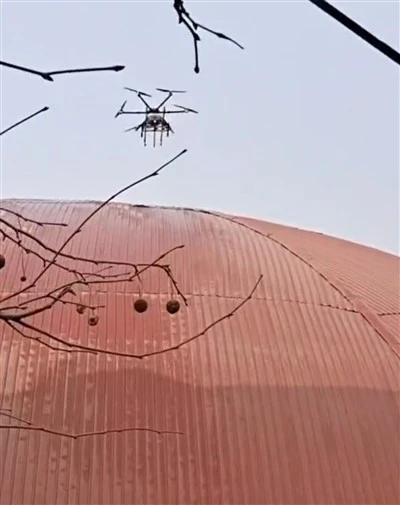 Sikker veggrengjøringsdrone i stedet for hengende kurv